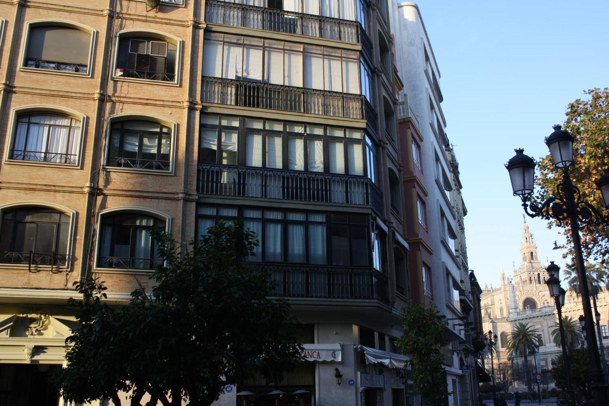 Apartamentos Avenida, Seville
